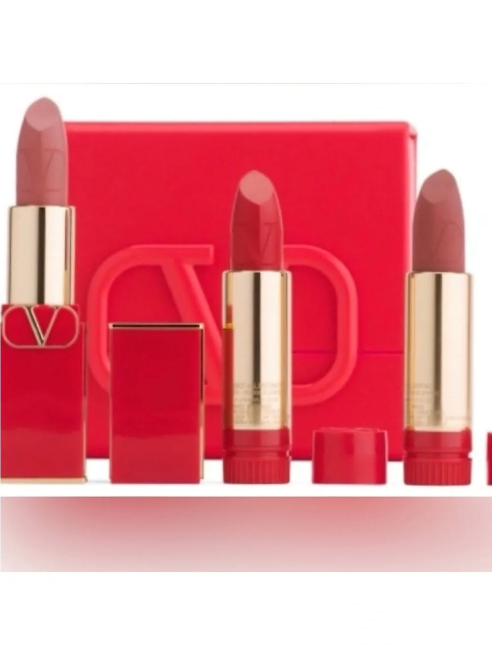 NIB Valentino Bold Red Lipstick Collection With Chain 3 Lipsticks